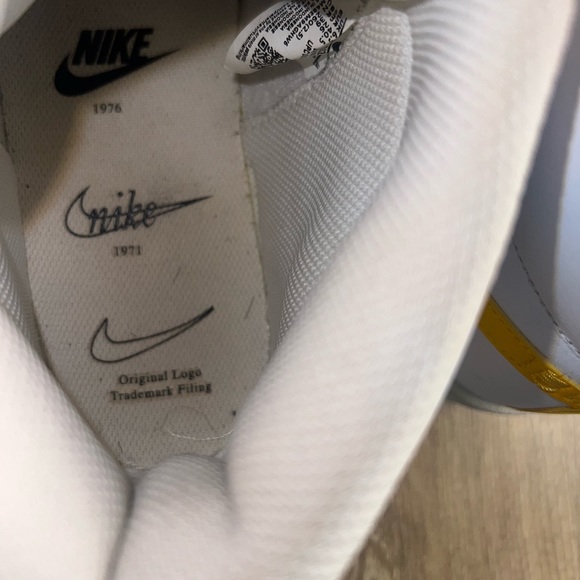 Limited Edition Nike Hightop Sneaker - Picture 8 of 9